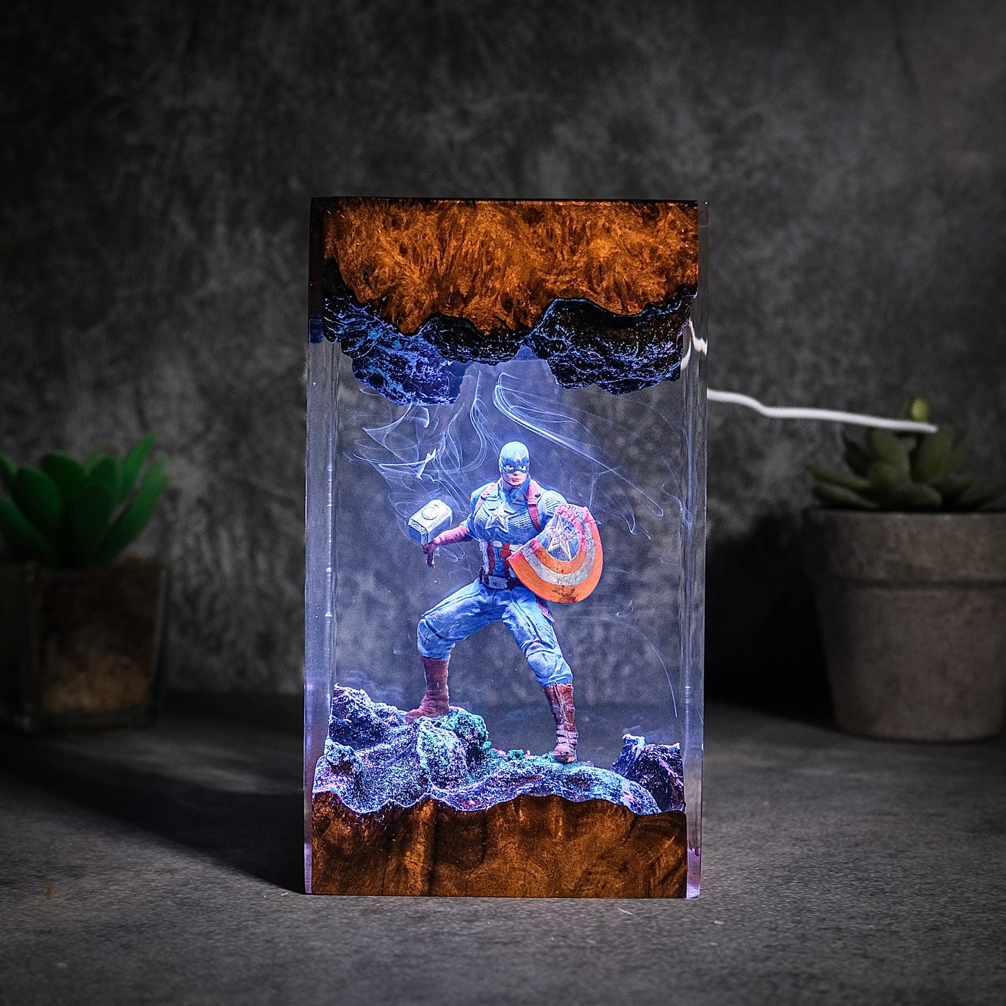 Captain America Resin lamp