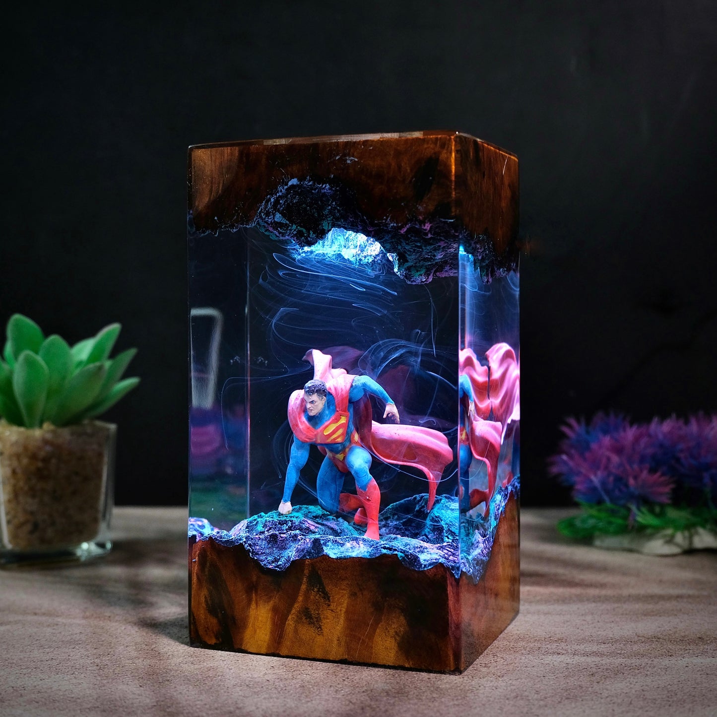 Super man , Man of steel Resin lamp