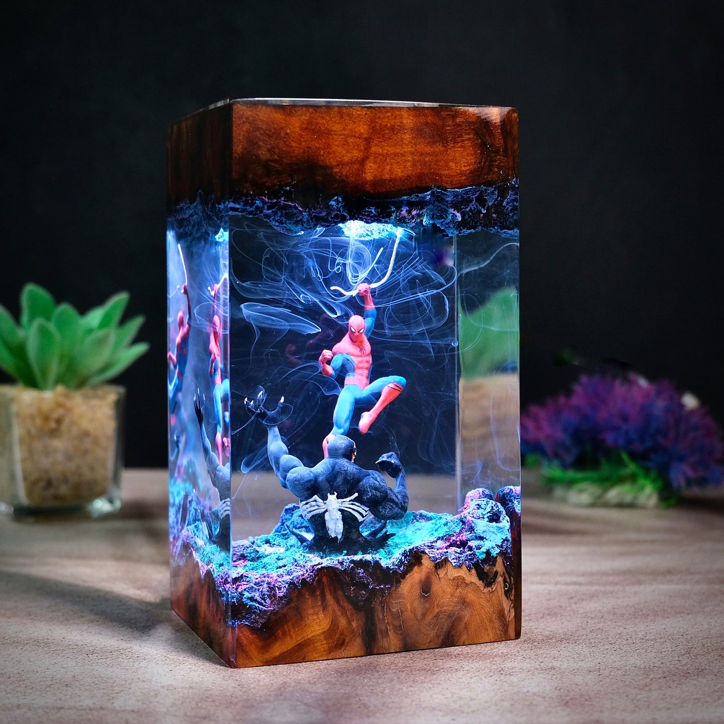 Spider man vs Venom Resin lamp