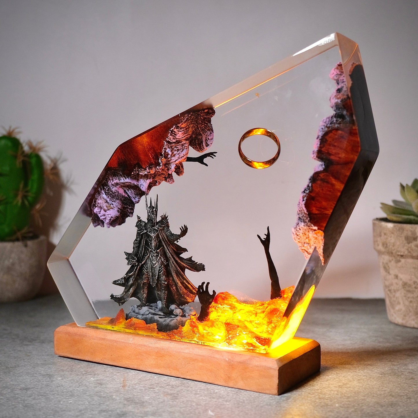 Lord Of The Rings Resin Lamp 2