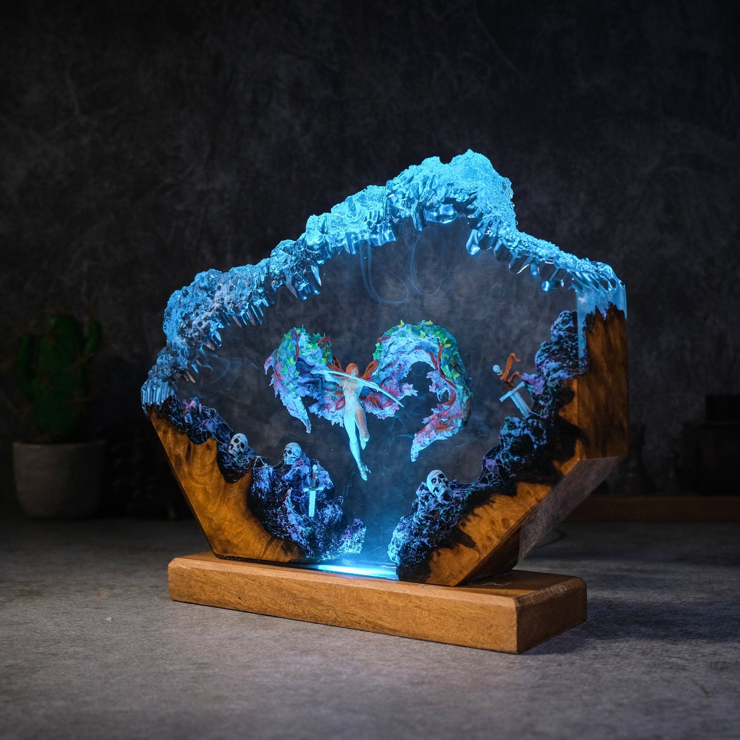 Malenia Fly in the War sky Resin lamp