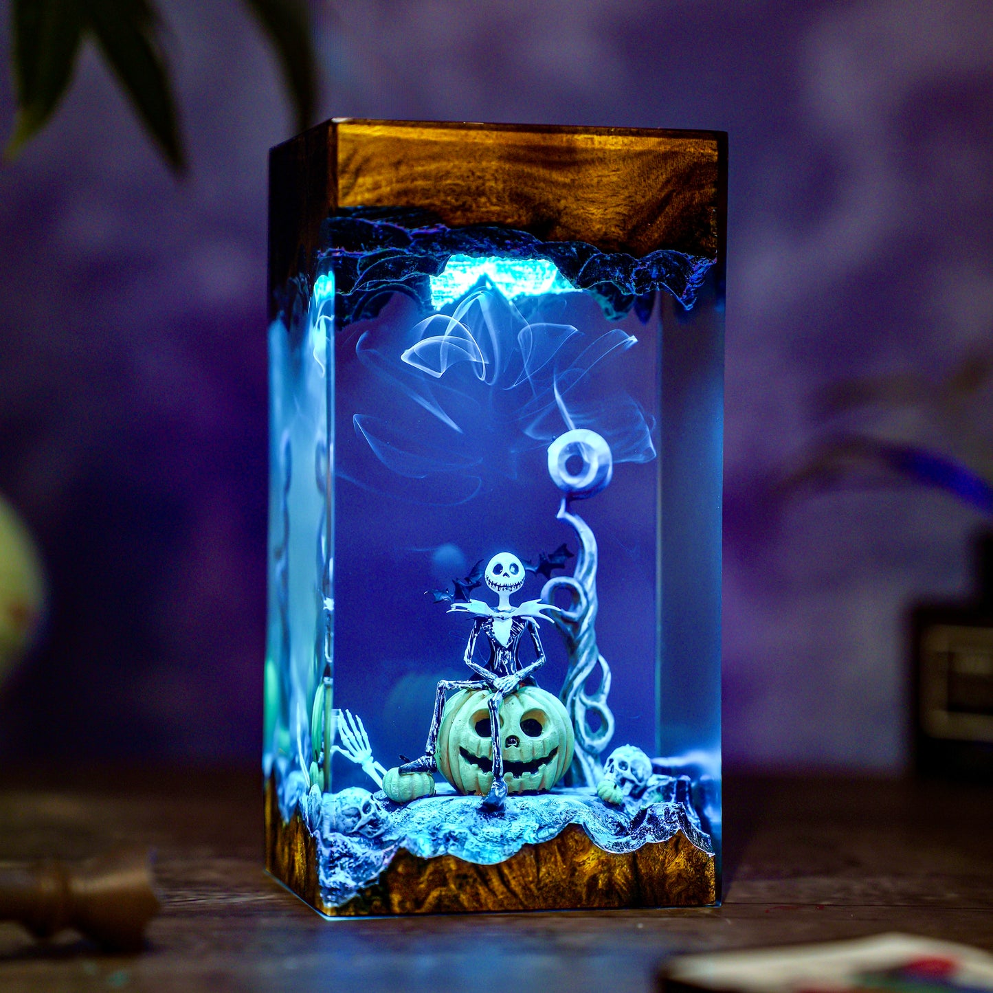 Hallowen Resin Lamp