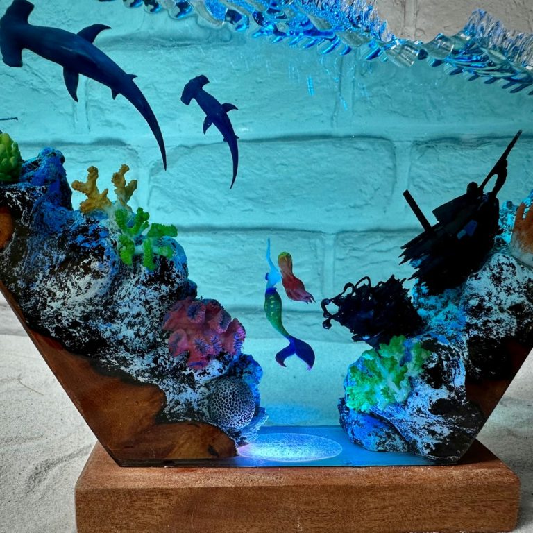 Hammerhead Sharks Epoxy Lamp